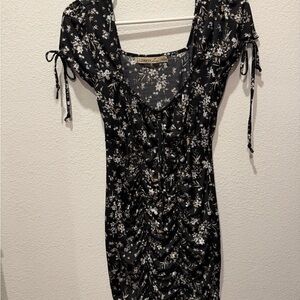 Liberty Love Black Floral Ruched Midi Dress